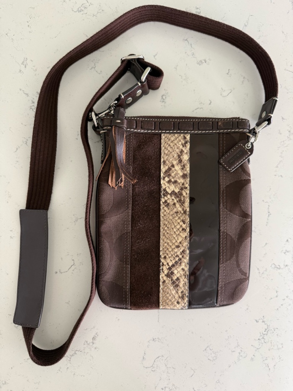 Authentic Coach Brown Signature Canvas Crossbody Swing Pack Bag Model EO6W-10266